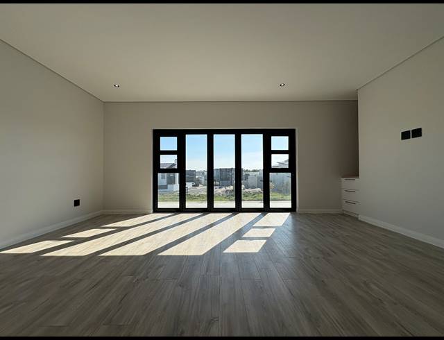 4 BEDROOM HOUSE FOR SALE IN SANDOWN